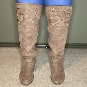 Over the knee boots